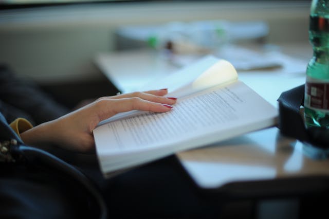 IELTS Speaking Part 2 Describe a job